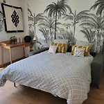 Studio Independant Avec Terrasse A Juan Les Pins